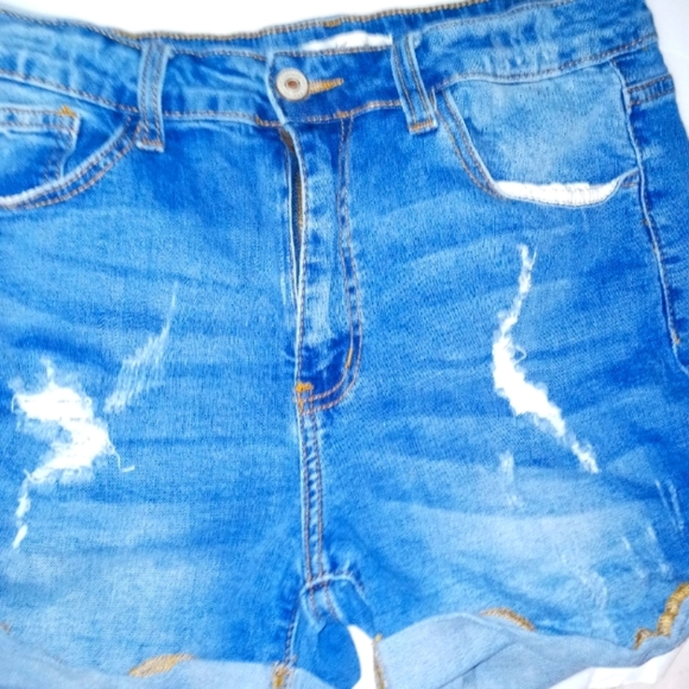 KanCan Hi Rise distressed jean shorts